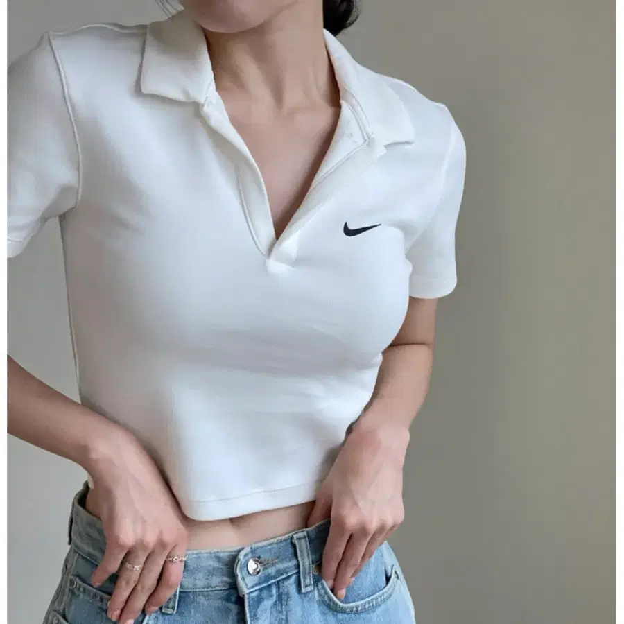나이키 에센셜 크롭 반소매 폴로 탑 피케 카라 티셔츠