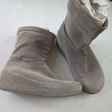 fitflop 스웨이드 앵클 부츠 22.5cm