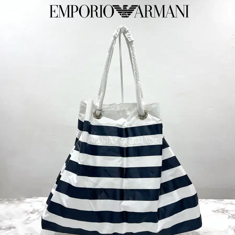 EMPORIO ARMANI 엠포리오 아르마니 스트라이프 라지 토트백 /비치백 (new)