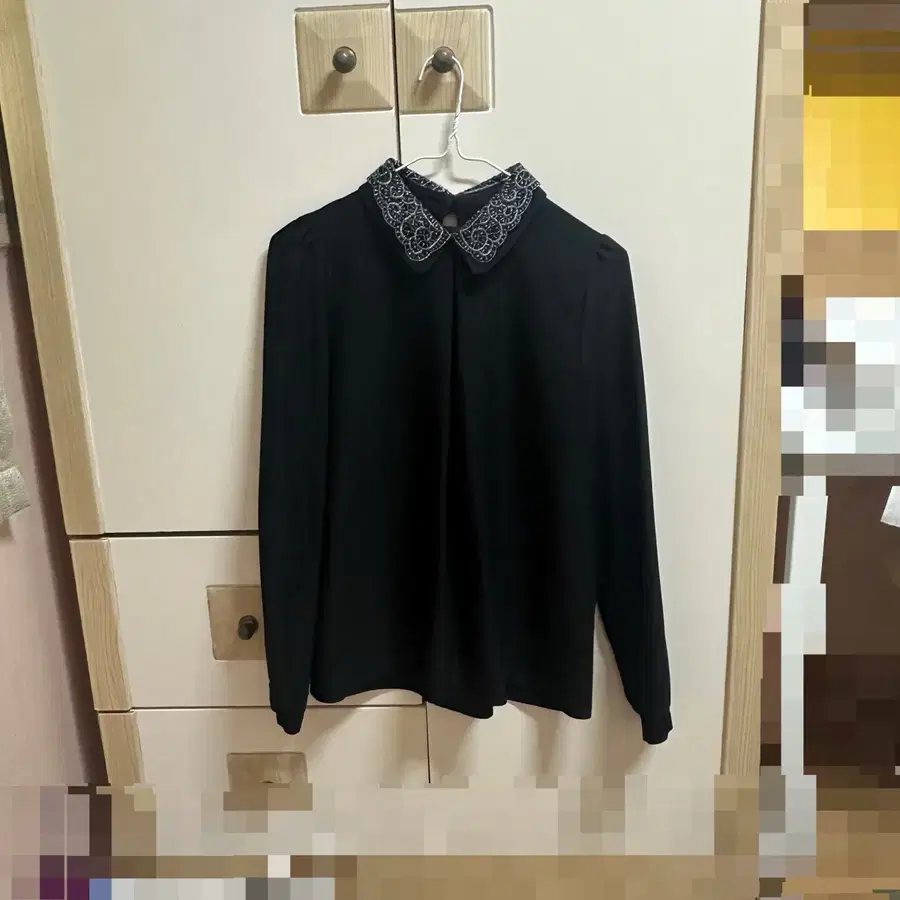 미쏘 카라 블라우스 블랙