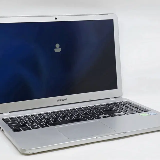 삼성 노트북5 metal NT550XAA-X58L i5 MX150 SSD 128GB