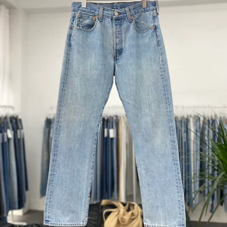 리바이스501 Straight Fit 00s 28사이즈 a6220