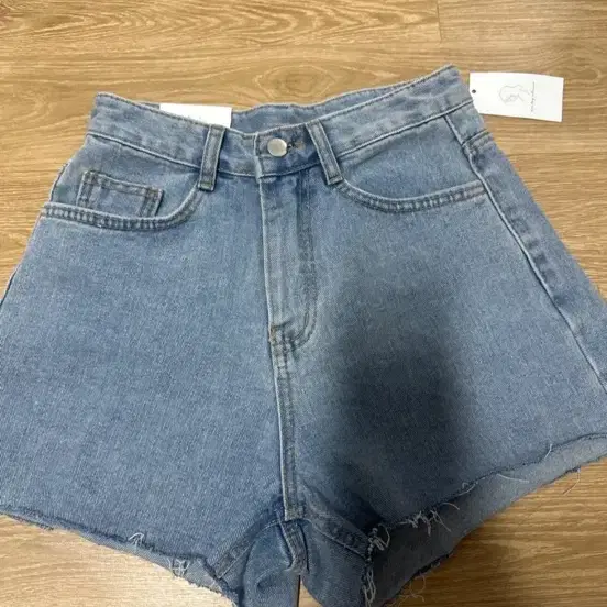 연청 데미지 숏팬츠