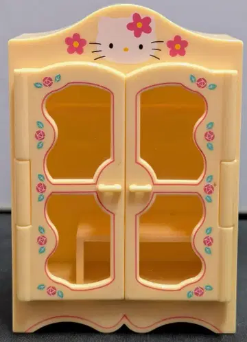 카바야 헬로키티룸 4. 옷장 1999년
