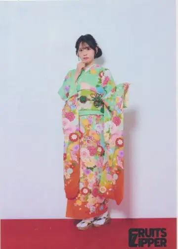 FRUITS ZIPPER 2024 후리소데 사쿠라이 유이 브로마이드 48