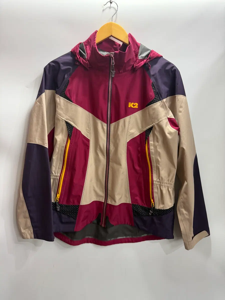 [105] K2 여성 고어텍스(GORE-TEX) 배색 마운틴 바람막이 자켓 3.5