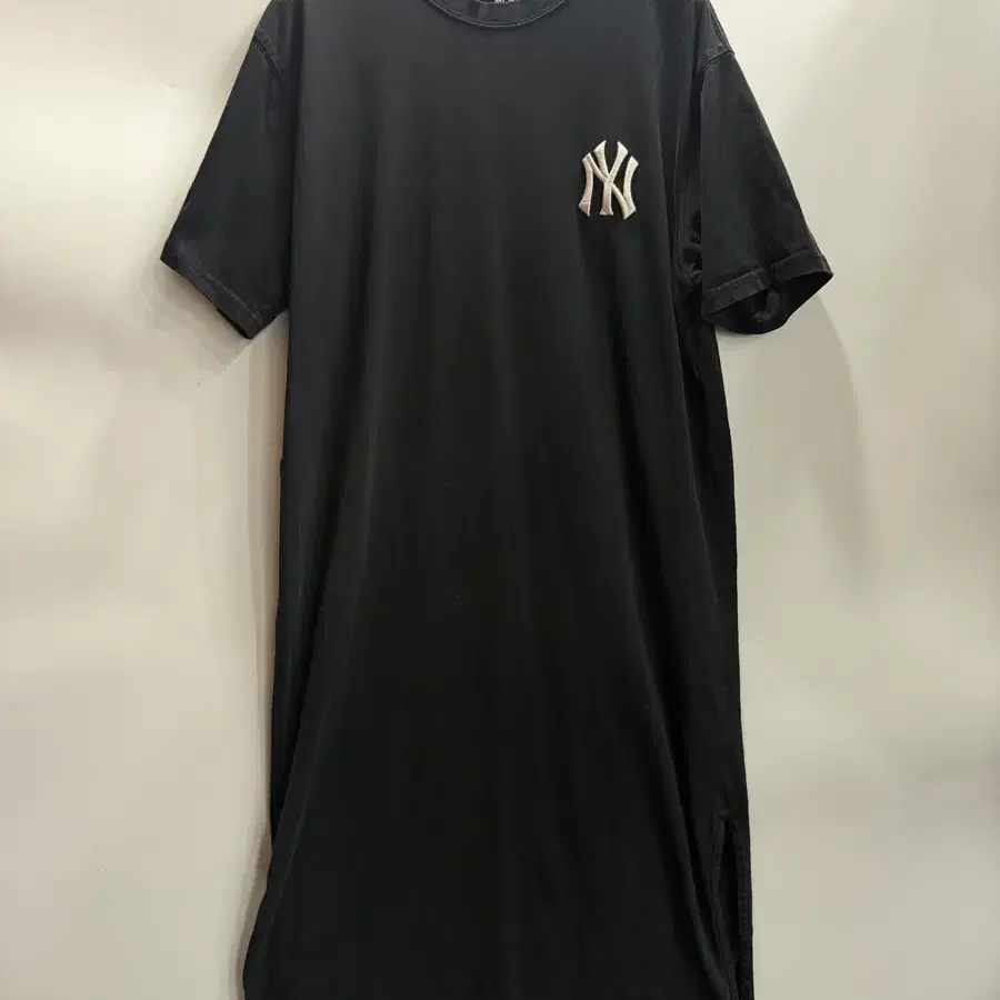 [M/95] MLB 뉴욕양키스 로고 반팔 원피스 블랙2.0