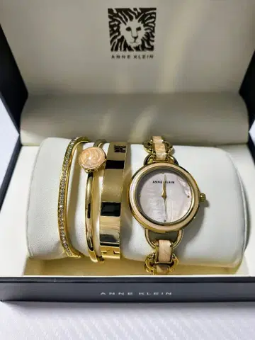 [새상품급] ANNE KLEIN 시계와 뱅글 4세트!