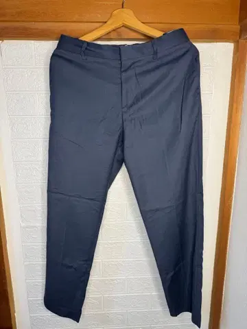 H&M 남성용 네이비 슬랙스 EUR44