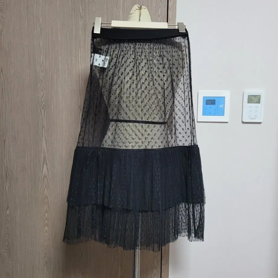 가격제안제품!! 샤틴 블랙 도트 시스루 롱 스커트 밴딩