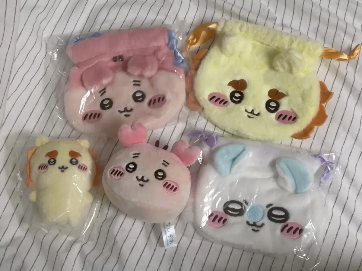 먼작귀 파우치 마스코트 인형 가챠