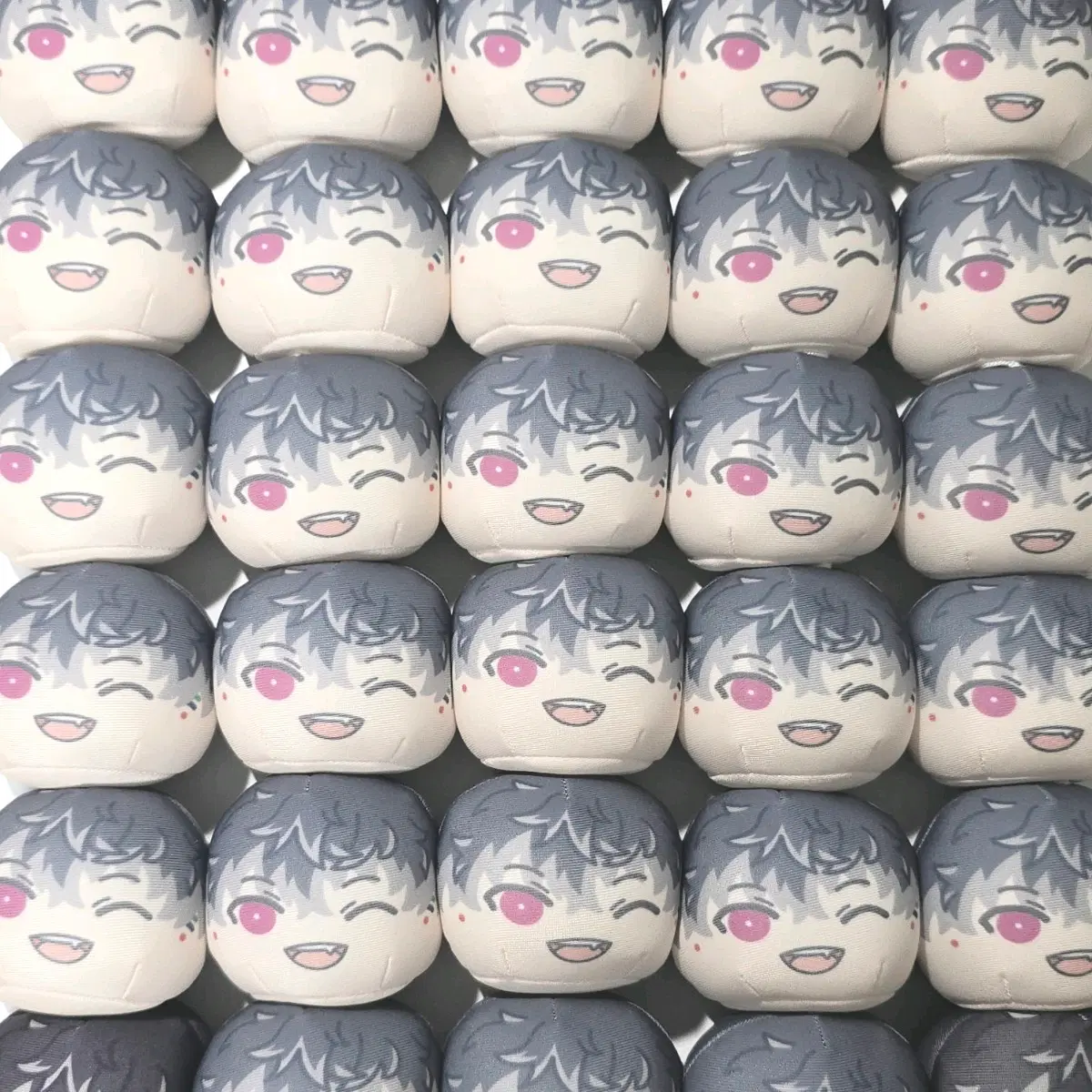아이나나 리바레 모모 만쥬 오만쥬