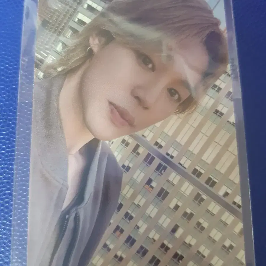 방탄 아리랑앨범 유럽럭드지민포카