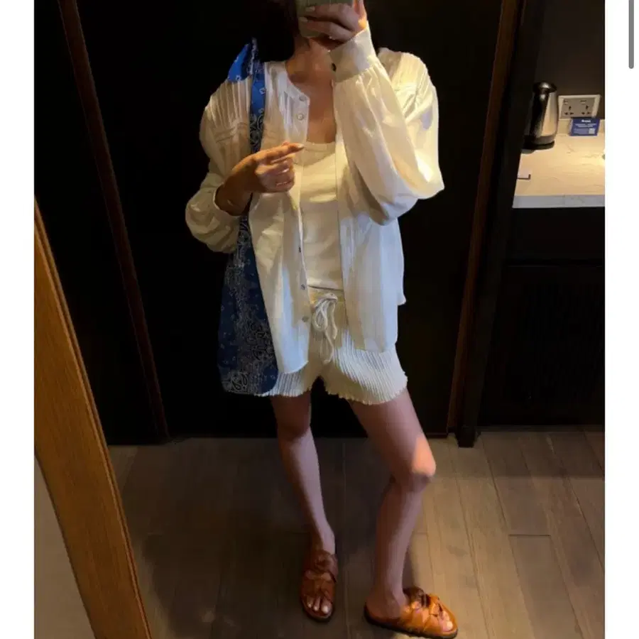 (새상품)르뮈 럭스라인 튜닉 아일리 블라우스
