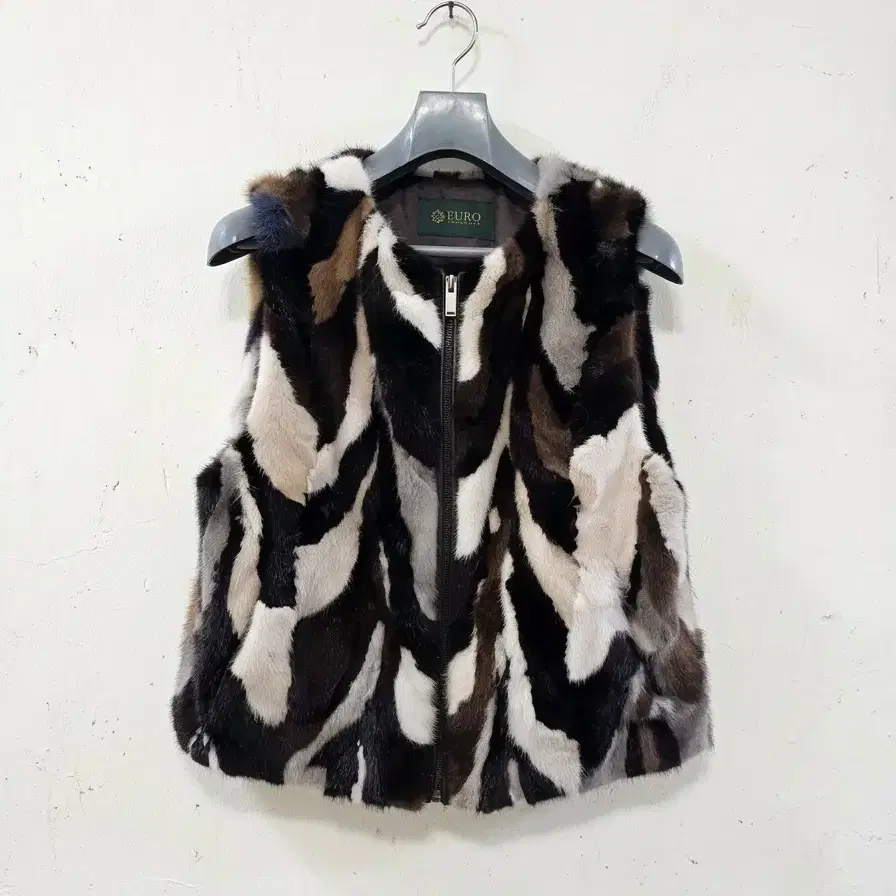 EURO COLLECTION 천연 밍크 조끼 66