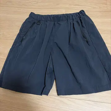 데상트 얼터레인 IO 하프 팬츠