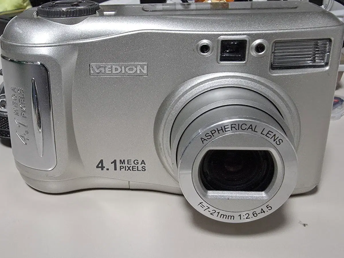 MEDION MD-7425 빈티지 디지털카메라
