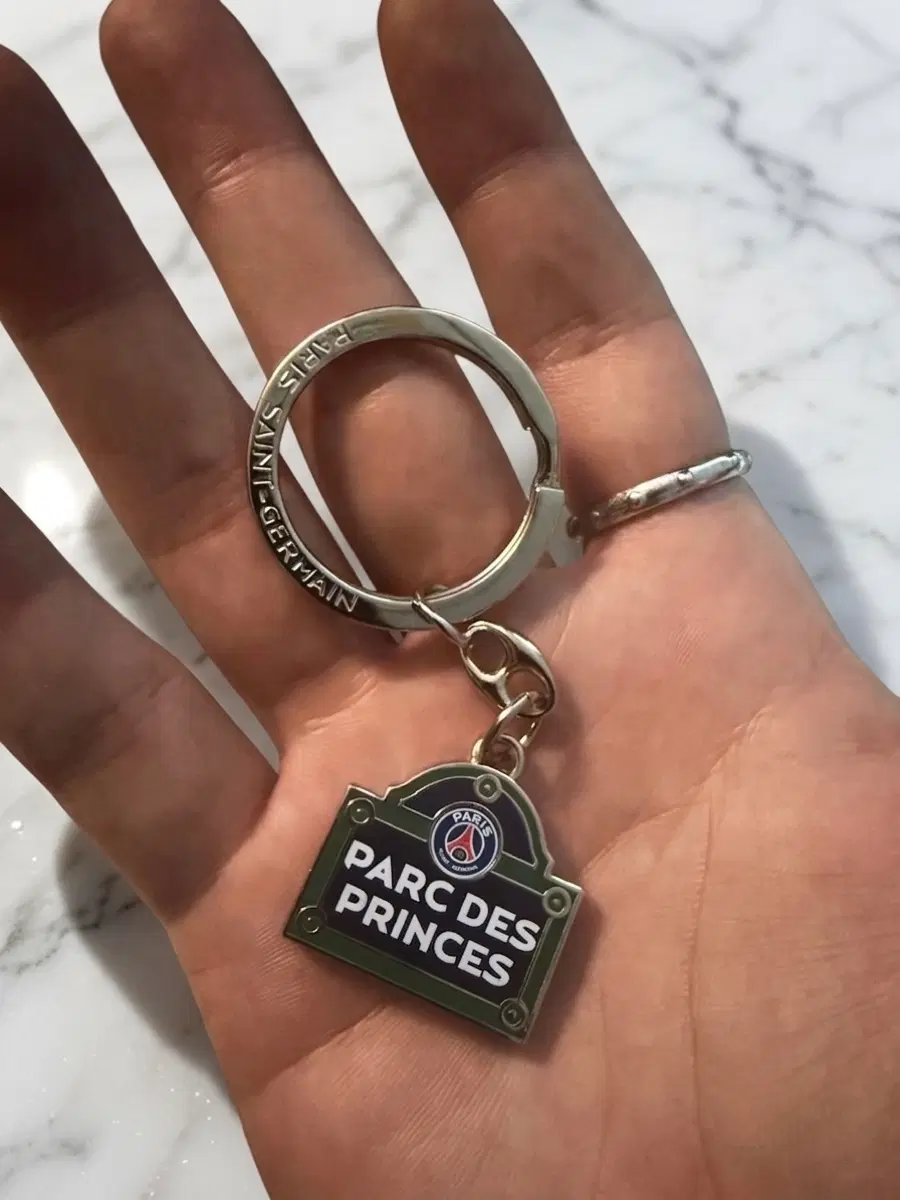 파리생제르망 PSG 공식 굿즈 키링 열쇠고리