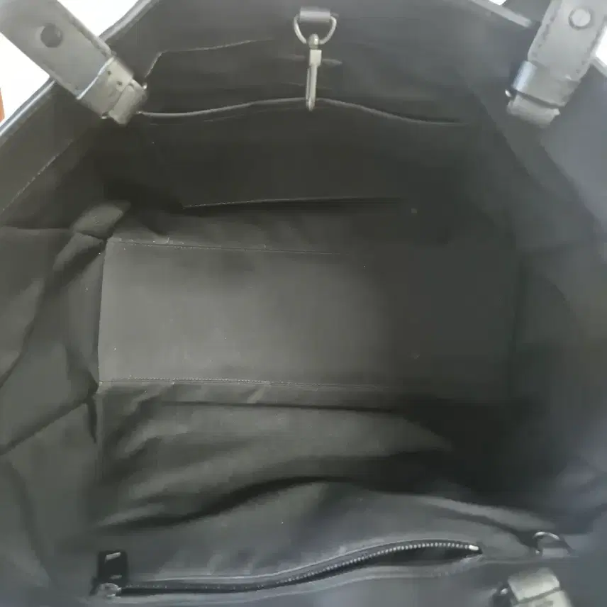 루이비통 삭플라24H 팔아여 사진 6