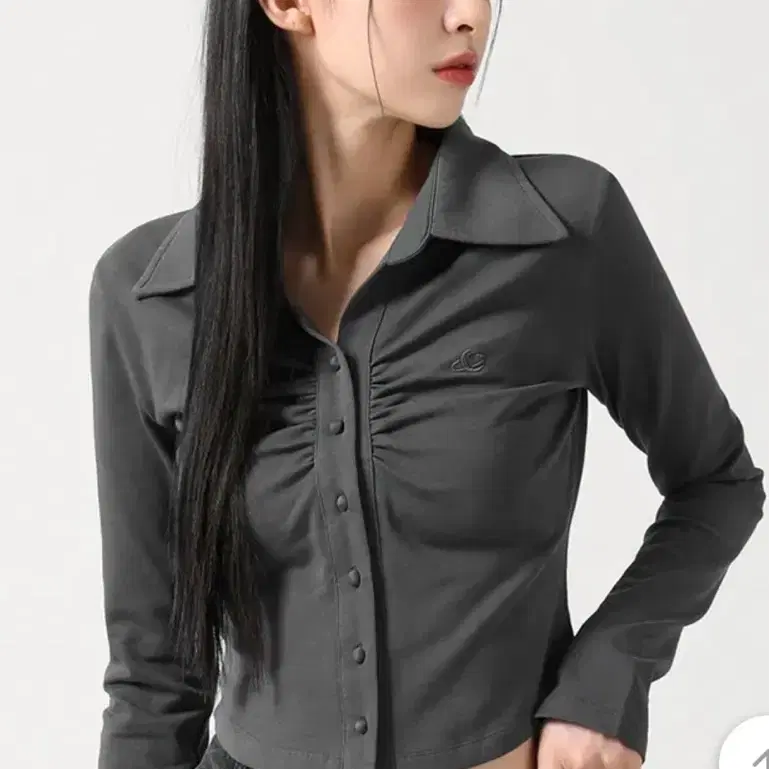 어반드레스 셔링 셔츠 차콜 새제품