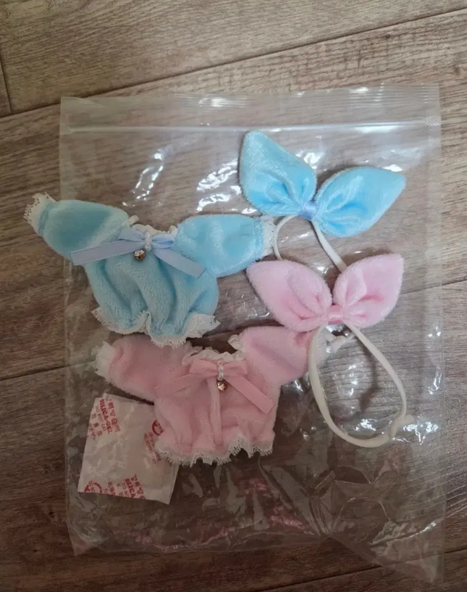 10cm 인형옷 국내옷장 뽀작분내 원가이하 양도