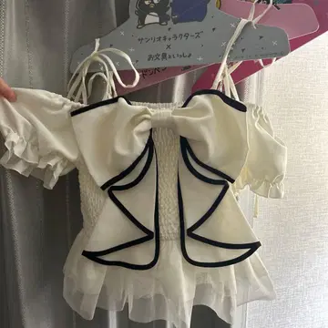 오프숄더 상의 리본