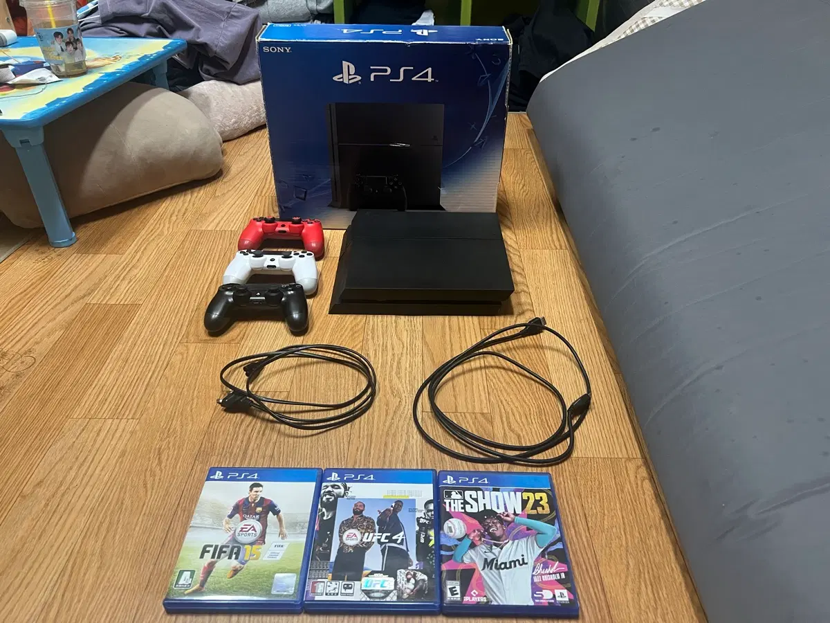 PS4 제트 블랙 500GB & 게임 타이틀 3개