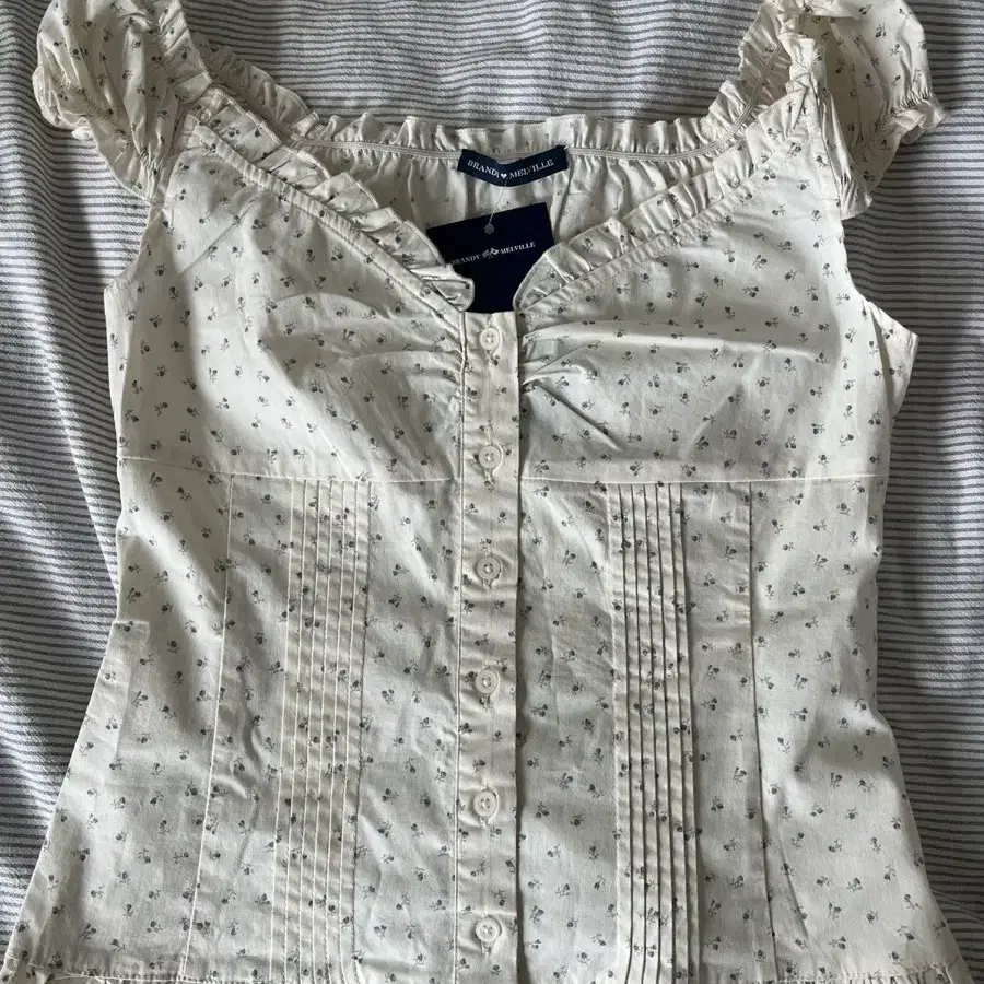 브랜디멜빌 Brandy Melville 엘레나 블라우스 Elena blouse
