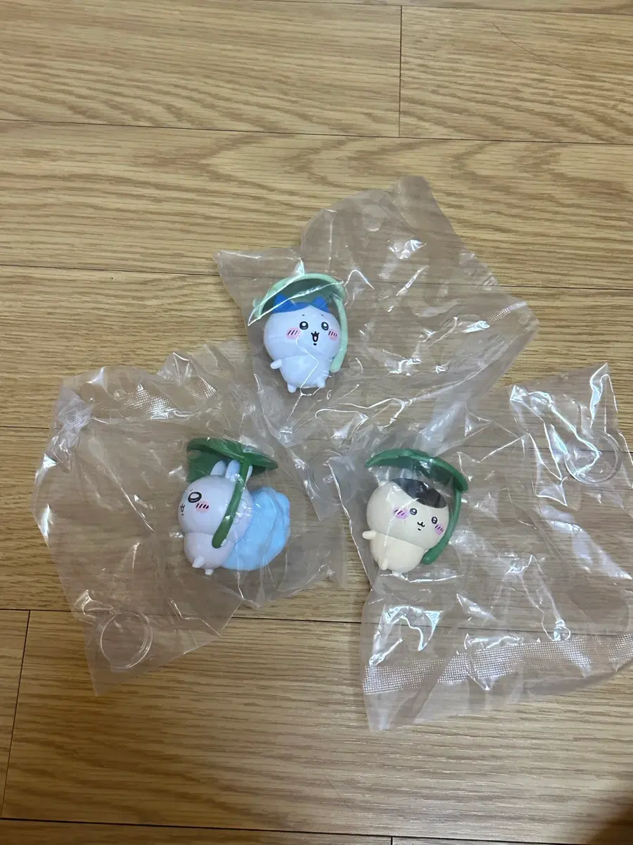 치이카와 우산 피규어 하치와레, 모몽가, 쿠리만쥬 판매해요!!