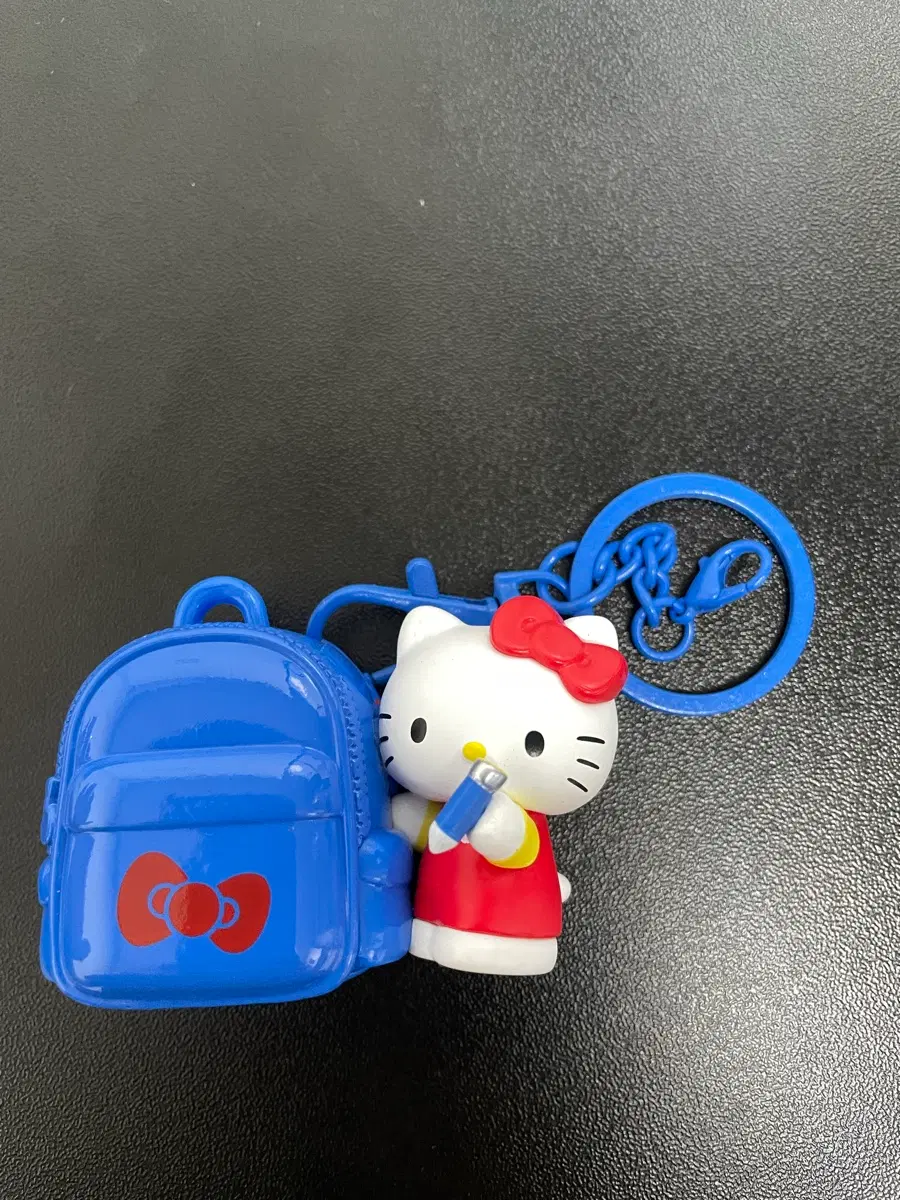 산리오 헬로키티 moetch 가방 피규어