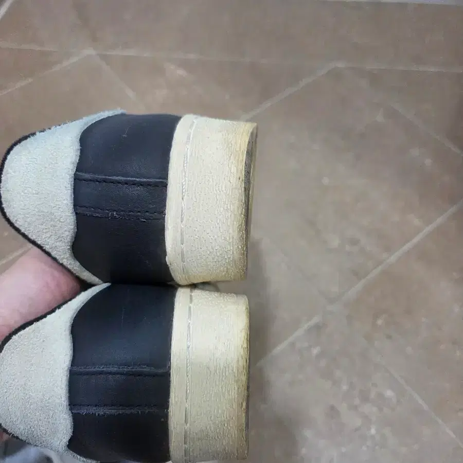 아디다스 슈퍼스타 285