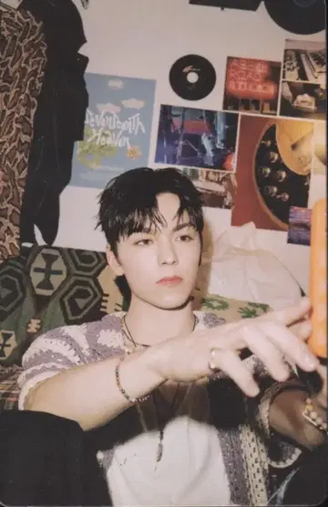 SEVENTEEN VERNON SEVENTEENTH HEAVEN AM5:26