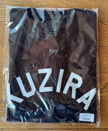 KUZIRA 로고 티셔츠 블랙 M 사이즈