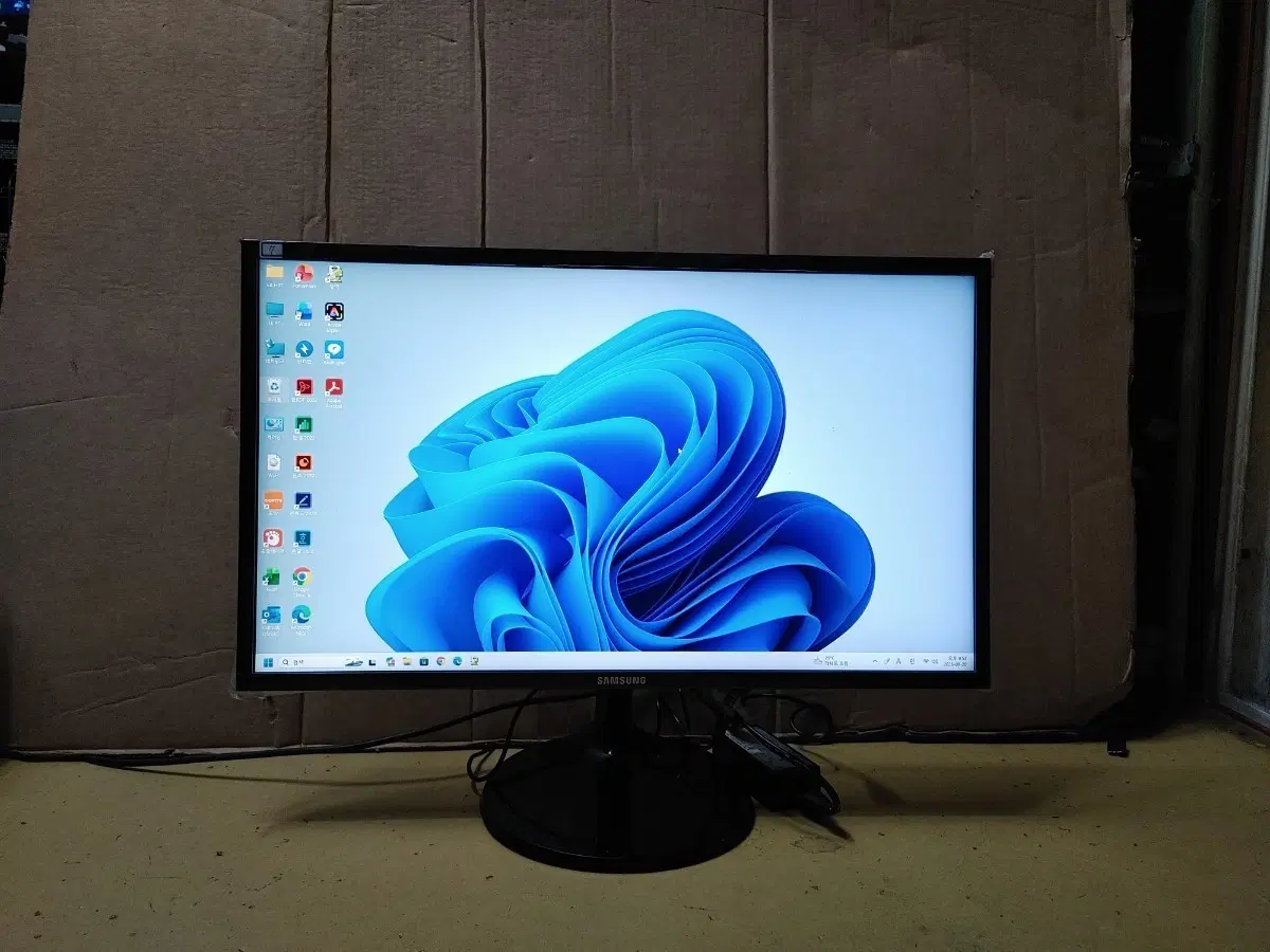 (7) 삼성 24인치 컴퓨터 LED 모니터 HDMI 지원 (6대 보유중