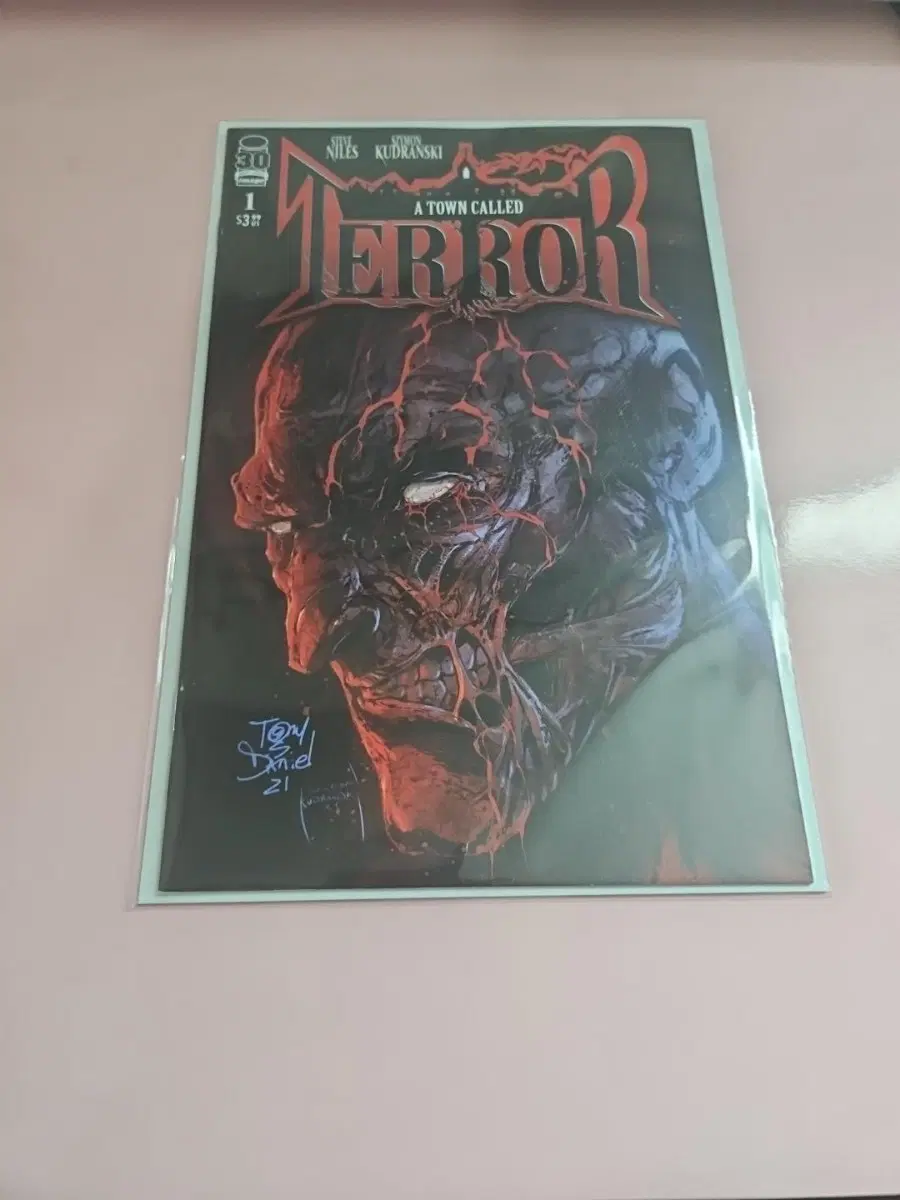 T / 2022 / A Town Called Terror #1