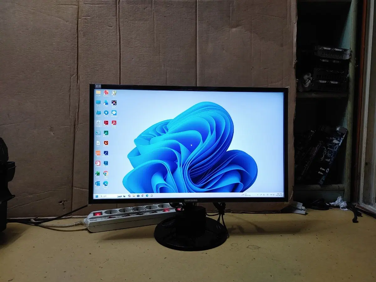 (5) 삼성 24인치 컴퓨터 LED 모니터 HDMI 지원 (6대 보유중