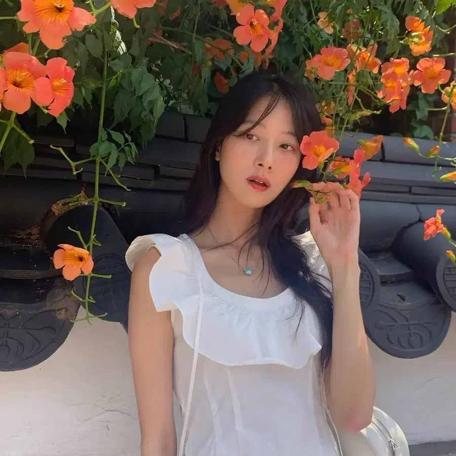 lea 르에 ruffle top 블라우스 새상품