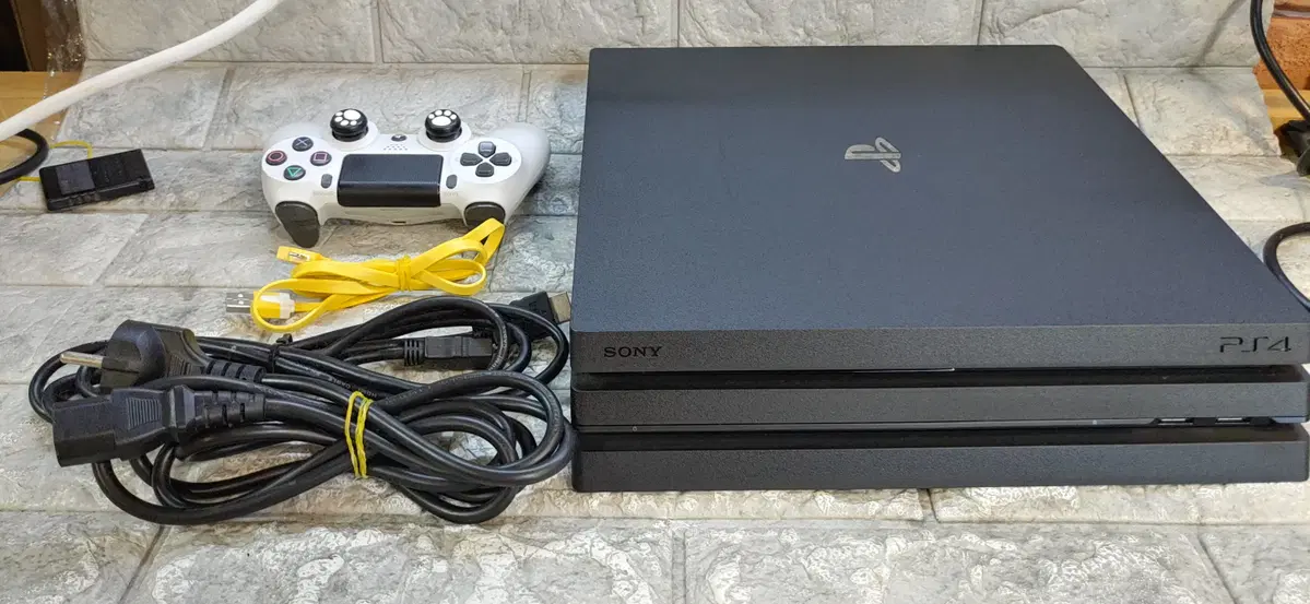소니 ps4 프로 cuh-7116b 1인셋