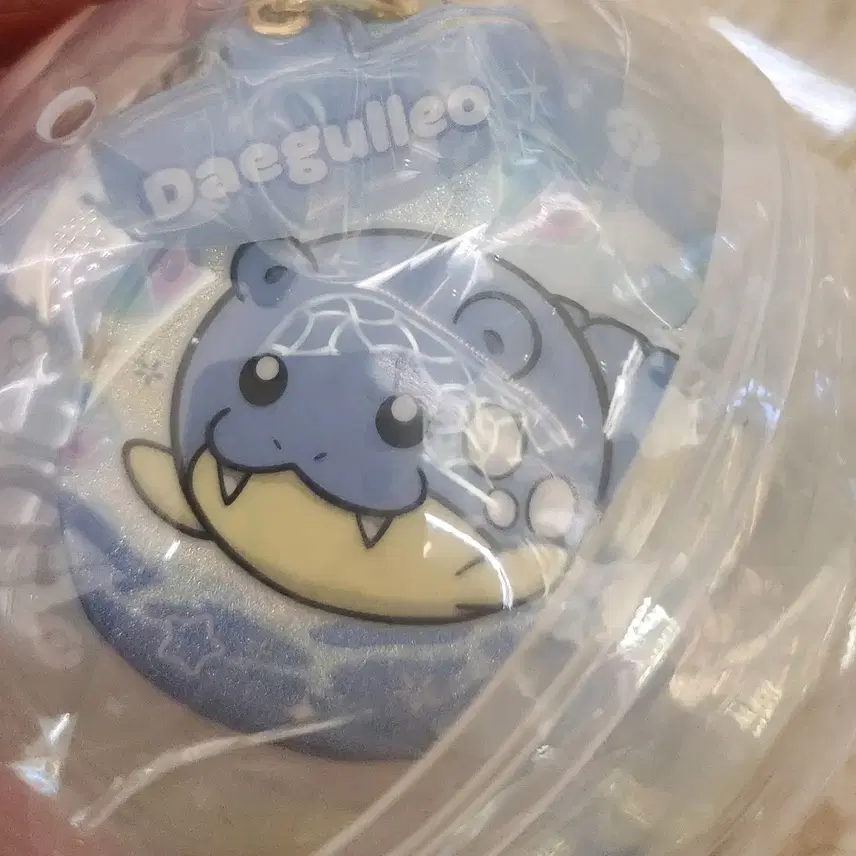 ポケモンセンター 缶バッジ 扇子 キーリングコレクション タマザラシ ガチャウォーター