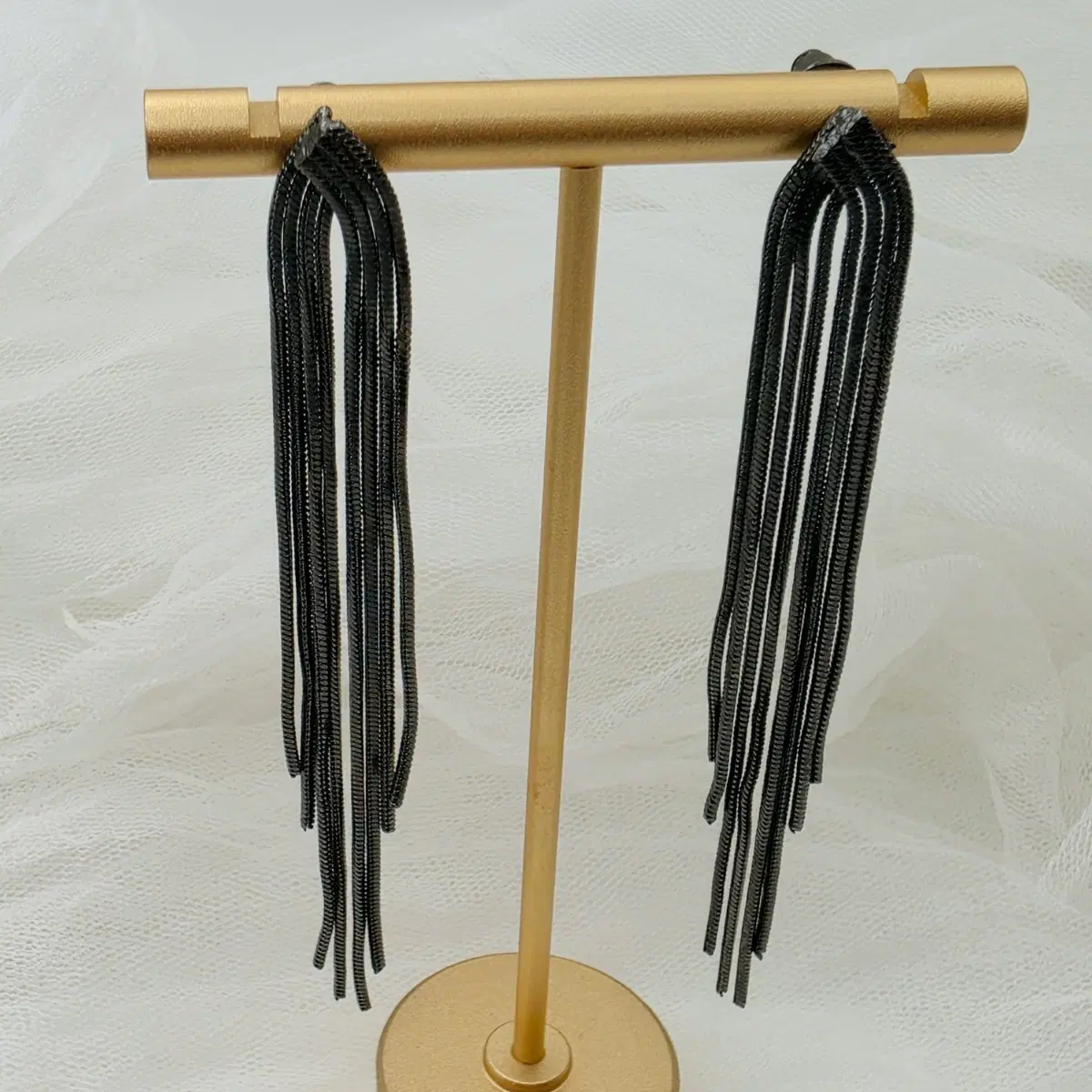 블랙 체인 드롭 귀걸이