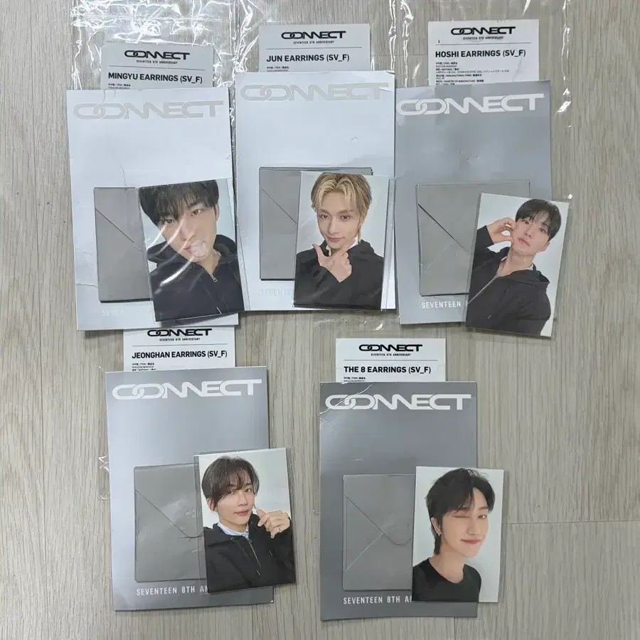 [B06] 세븐틴 8주년 CONNECT 귀걸이 (정한, 민규, 호시, 준, 디에잇 + 포카포함)