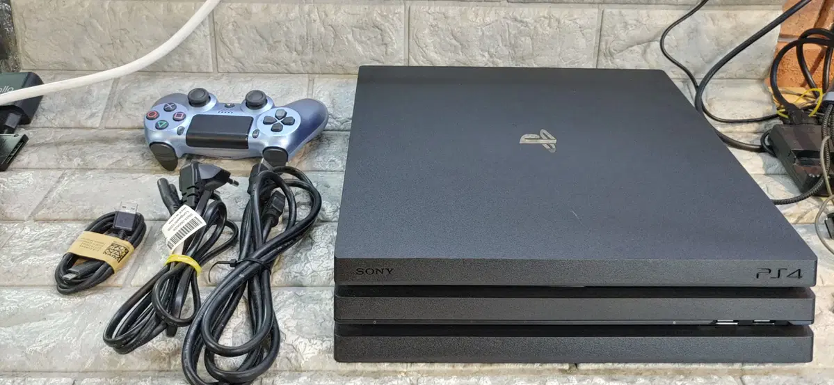 소니 ps4 프로 cuh-7218b 한국정발 1인셋