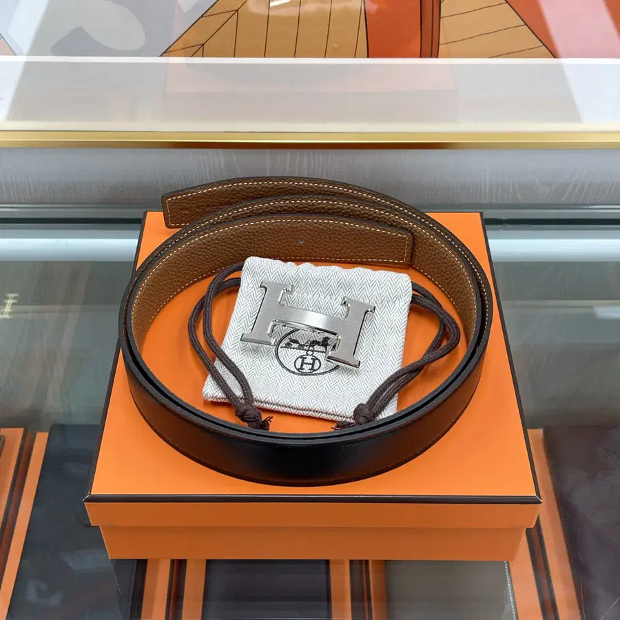 새상품] 에르메스 리버서블 벨트 100 블랙/골드 은장 무광 32mm