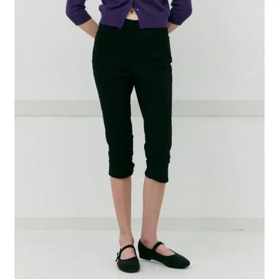 아르토 카프리팬츠