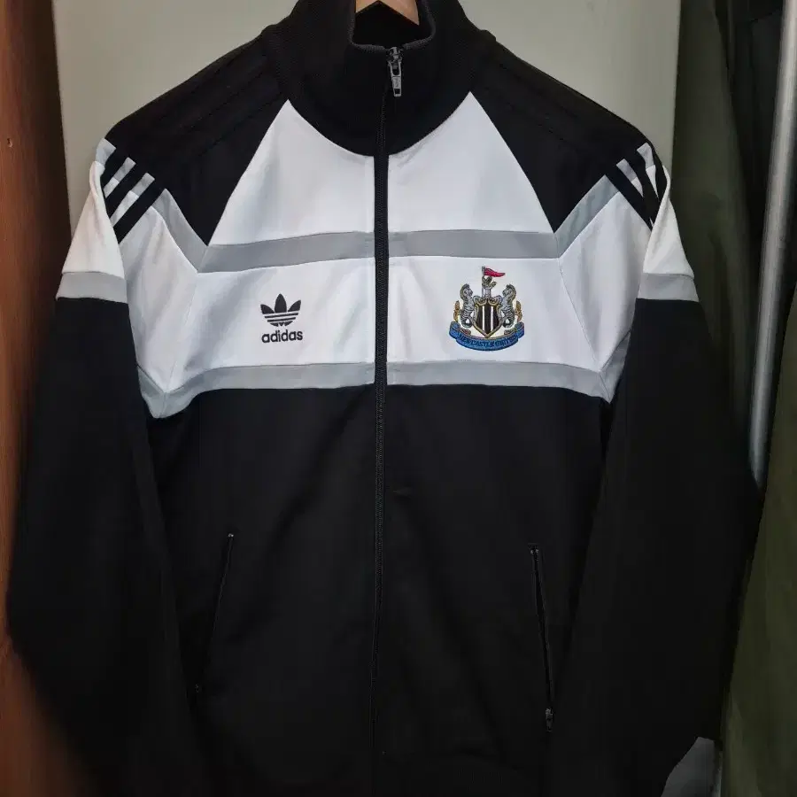 Adidas 아디다스 00s 뉴캐슬 트랙탑 져지
