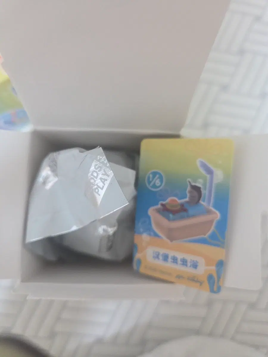 스폰지밥 키캡 바퀴벌레 팝니다