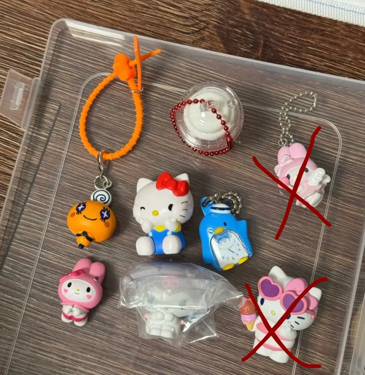 헬로키티, 다마고치, 턱시도샘, 마이멜로디, 쿠로미, 가챠