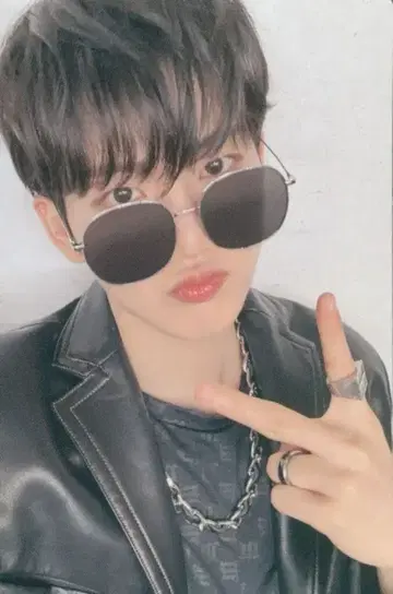 TREASURE REBOOT JUNKYU 트레이딩 카드