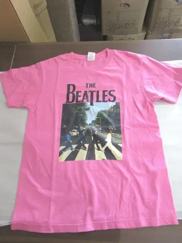 새상품급 비틀즈 BEATLES 반팔 티셔츠 핑크 M 사이즈 남성용