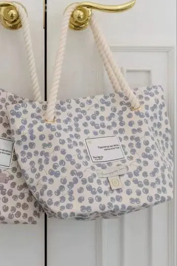 HLT Cherry Tote Bag herlipto